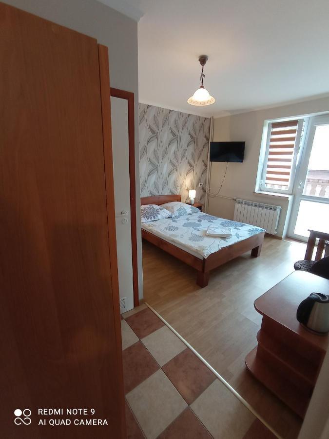 Nad Jeziorem Domki I Pokoje 781-281-434 Polańczyk Exteriér fotografie